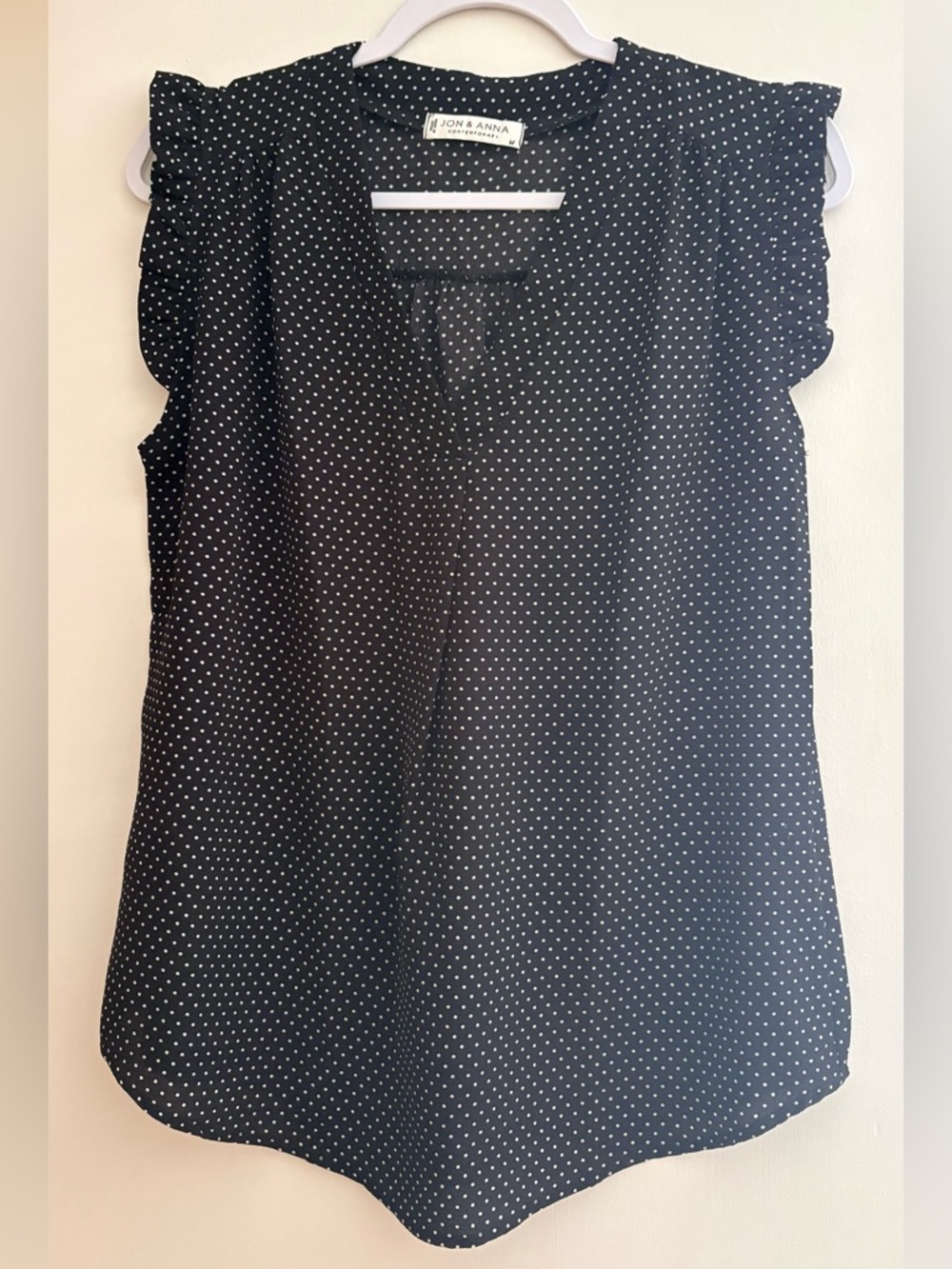 Jon & Anna contemporary sleeveless v-neck flowy black/white polka dot - size M